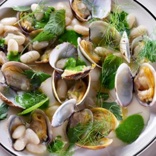 182. Almeja Con Salsa Especial