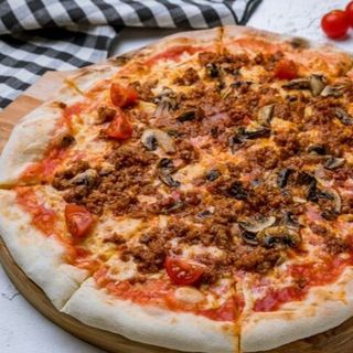 Pizza Bolognaise