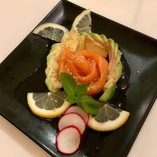 Salmon guacamole