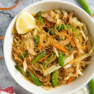 Pansit Bihon (Ración)