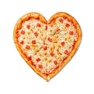 Margherita pizza – srce Margherita pizza – srce