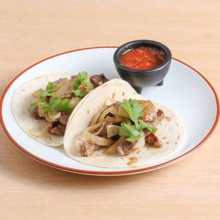 Tacos Encebollado de Bistec