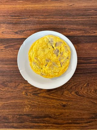 Tortilla De Butifarra Y Queso