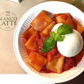PACCHERI AL POMODORO "AL BIANCOLATTE"