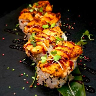 Rollo Horneado con Mejillon Picante 