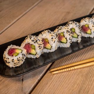Maguro Rolls (8 Uds.)