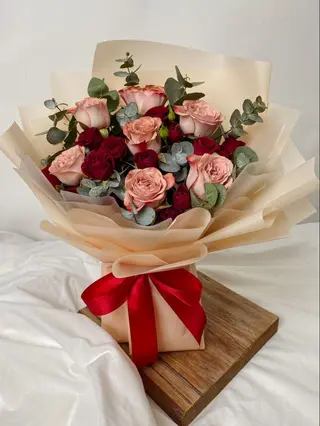Buchet trandafiri mixt
