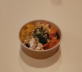 4. Riso nero,  gamberi, chilli, mango