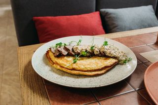 Дерун домашній зі свининою і Грибним соусом (300г)