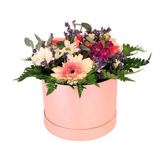 Donna. Centro De Flores Frescas Con Gerberas Y Margaritas