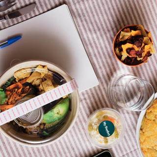 MY BASKET BASICS: Proteína & Guarnición + Entrante ó Postre