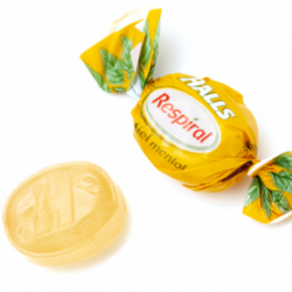 Bolsa de caramelos Halls respiral sabor miel mentolada 100 gr.