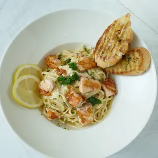  Salmon Pasta 