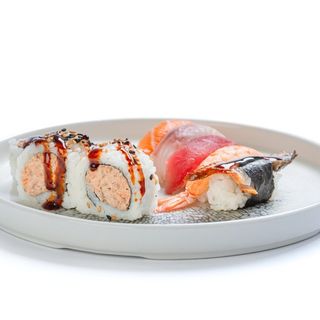 154. Sushi misto - 18 pezzi