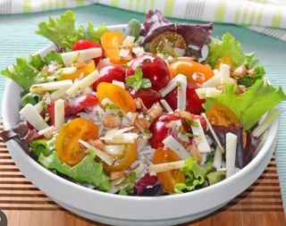 Ensalada de queso de oveja