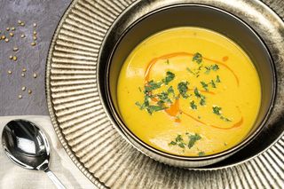 Supa cremoasa de linte (Daal)