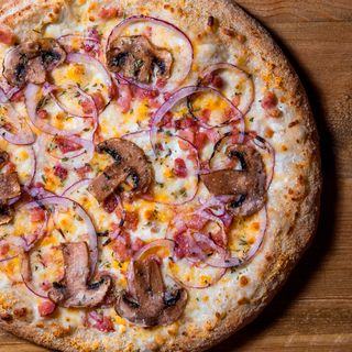 Pizza Carbonara Deluxe