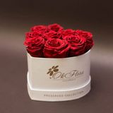 9 trandafiri criogenați roșii în inimă albă