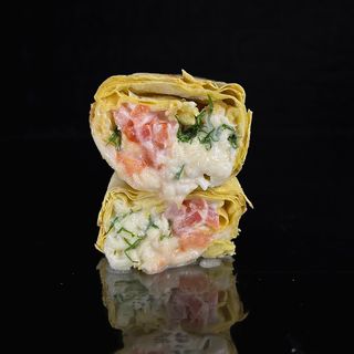 Сулугуні в лаваші 330г