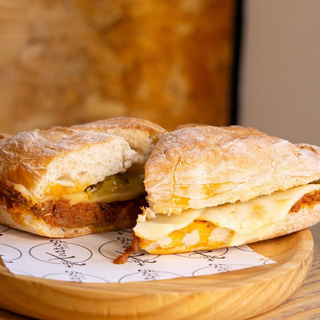 Pulguita de Pollo Mechado