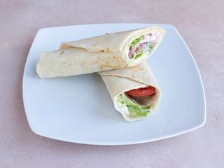 Sendvič tortilja sa piletinom