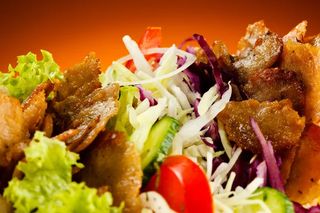 Salata kebab de curcan