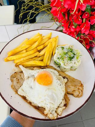 Bitoque de Bifana ou Frango