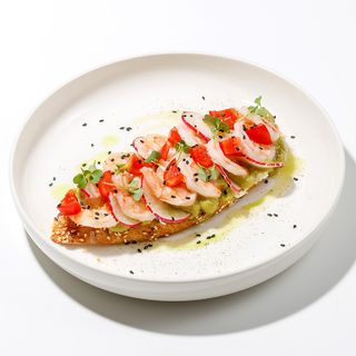 toast creveți guacamole