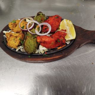 (50) SPECIAL MIX TIKKAS