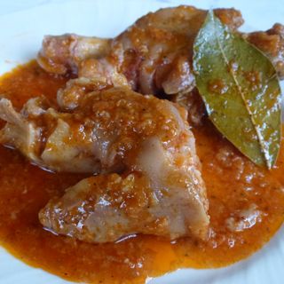 Pies de cerdo a la catalana