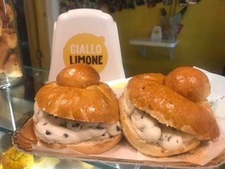 "brioscia " sicula vuota grande