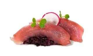 162 Nigiri black maguro - 2 pezzi