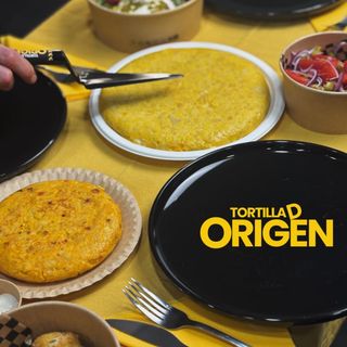 Combo Degustación 5-6 Personas (2 Tortillas Reunión + 2 acompañantes)