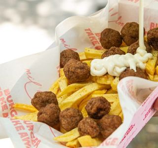 Stick con polpettine al lime e pepe nero