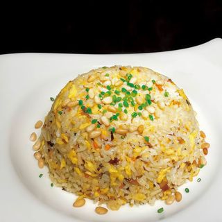 松露炒饭 Arroz frito de trufa con piñones