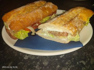 Bocadillo Vegetal Con Mahonesa