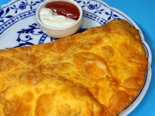 Чебурек з сиром (170g)