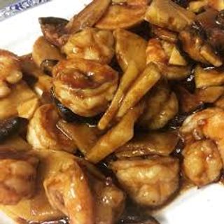 Gambas con bambú y setas