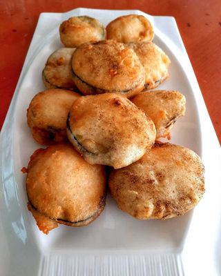 78 Pohovani patlidžan sa junetinom 600 gr