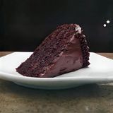 2255 Домашна шоколадова торта (200г)