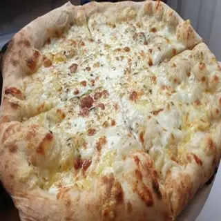 Pizza Cuatro Quesos