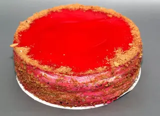 Višnja torta cijela