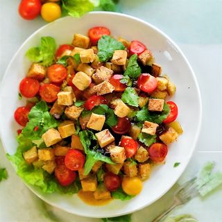 Теплый салат из баклажан