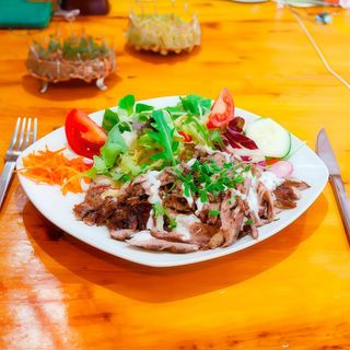 Shawarma plato con ensalada