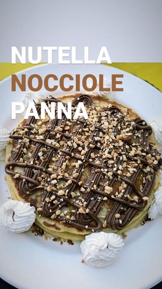 Pancake dolce Nutella , granella di nocciola 