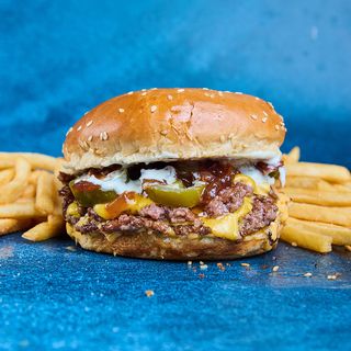 Jalapenjo Burger + pomfrit