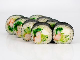 Футо макі з тигровою креветкою (260г)