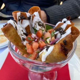 Rollitos Detroit (Ración)