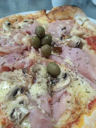 Pizza Wolfmoon