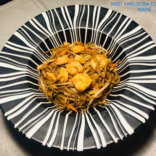 Yaki soba con misto mare